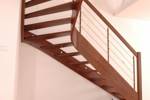 klassischen Holztreppen, eingestemmt , Edelstahl-Geländer