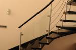 moderné schody BOLZEN, zábradlie nerezové NIRO + sklo