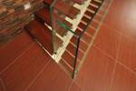 Moderne Treppen , Edelstahl Stahlträger, Glasgeländer